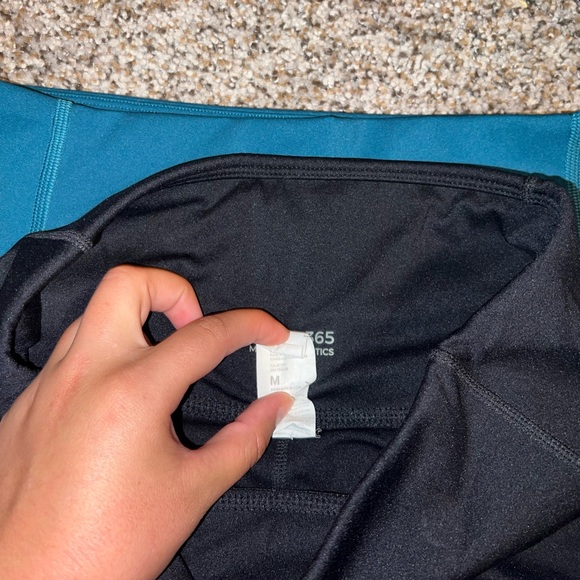 Fabletics Motion 365 - Picture 3 of 3